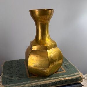 Brass Lustrous Gold Decorative Vase
